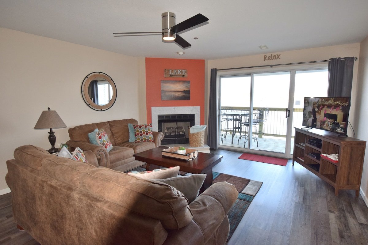 2 Bedroom (Sleeps 8) - Unit 1012