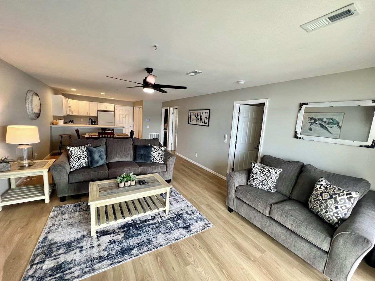 2 Bedroom (Sleeps 8) - Unit 10310