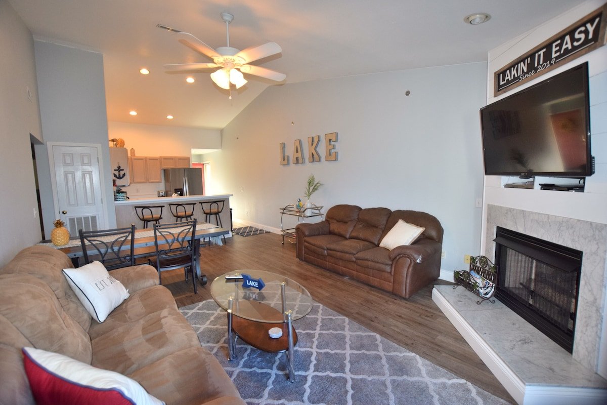 3 Bedroom (Sleeps 8) - Unit A44