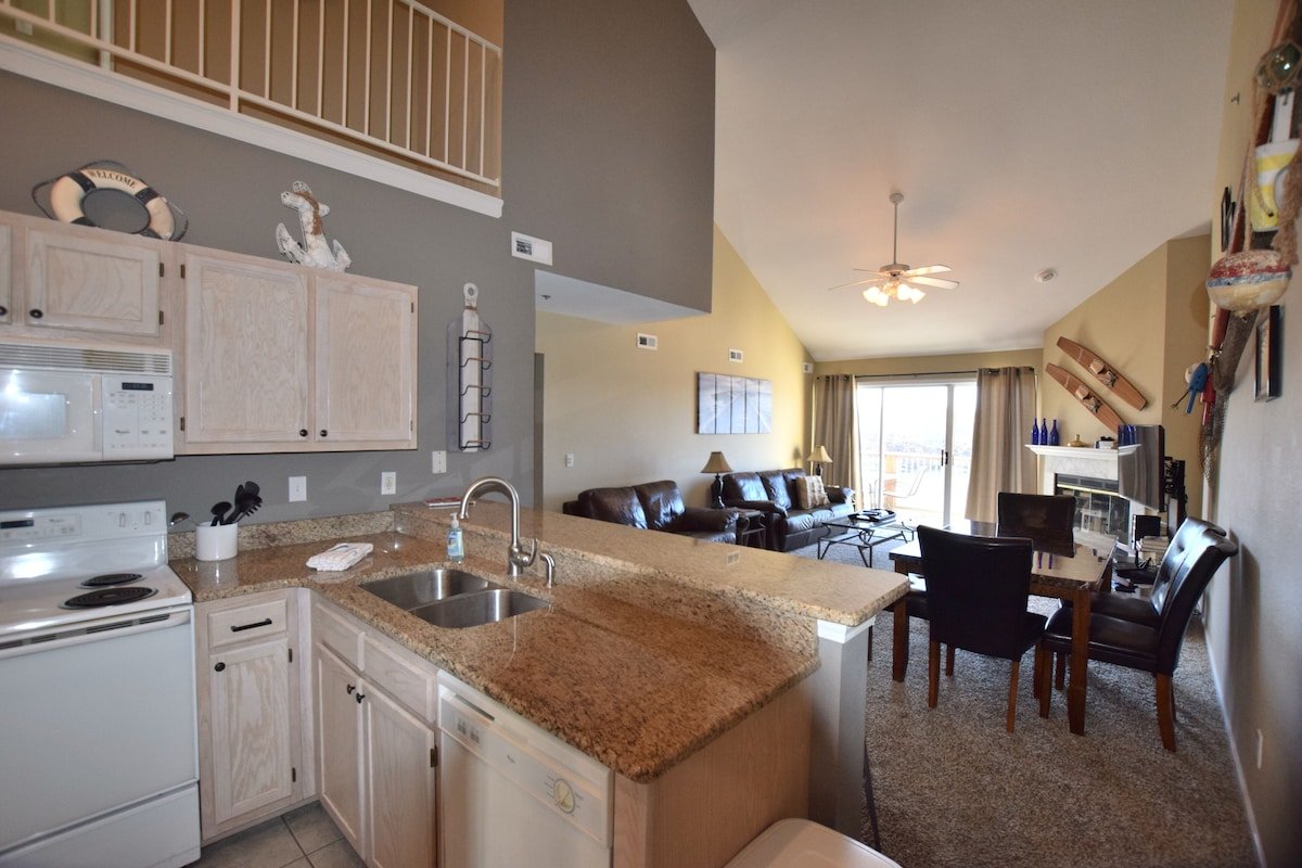 4 Bedroom (Sleeps 12) - Unit 941